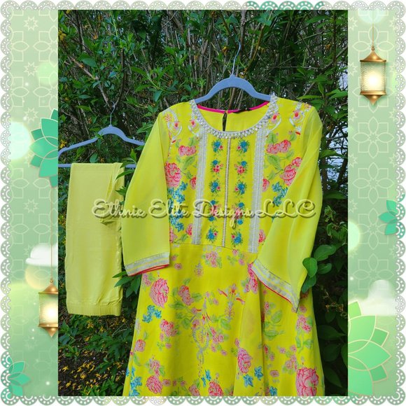 Wishful Womens Georgette Blend- Handwork Kurti With Legging- Party Wear Dress - Picture 6 of 10